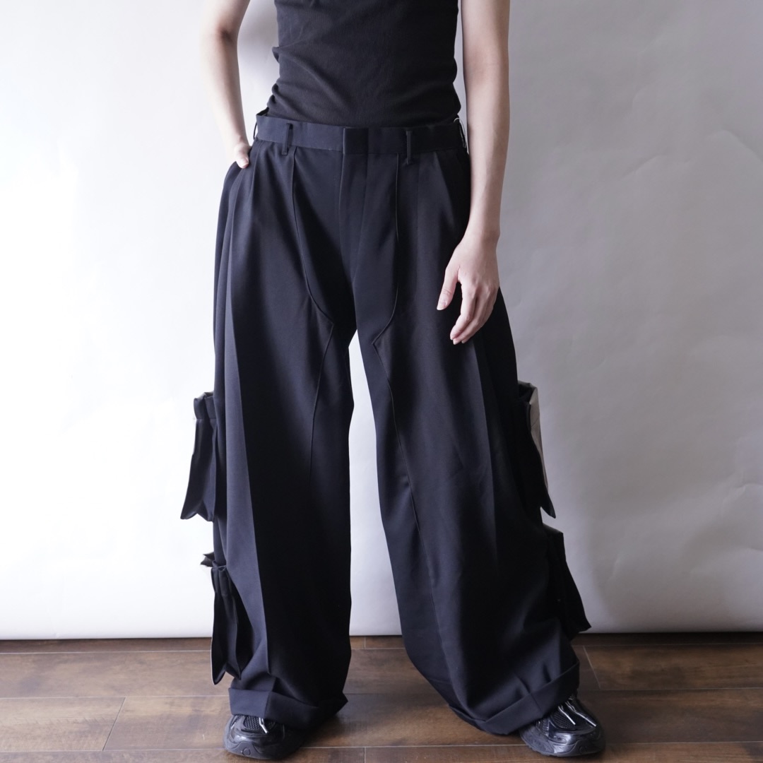 【W / W REMAKE】black × black docking & side cargo pocket wide slacks