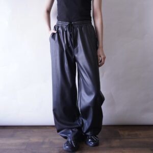 glossy fake leather easy wide pants