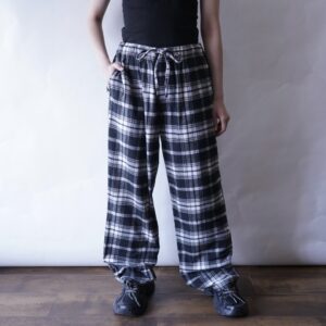 monotone check easy wide pants