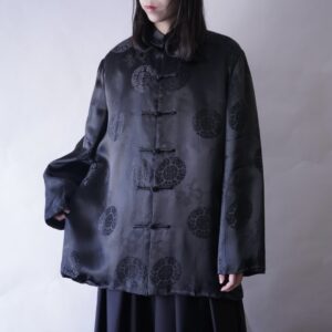 black × black glossy China shirt