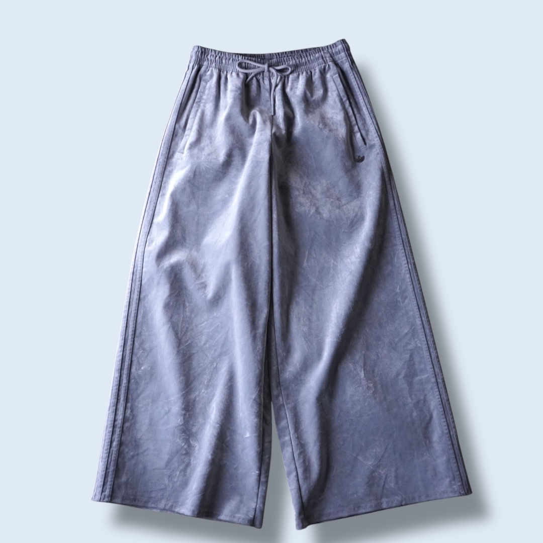 【adidas】fake suede baggy silhouette gray wide track pants