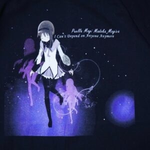 “暁美ほむらピンのレアピース / 魔法少女まどかマギカ” print tee