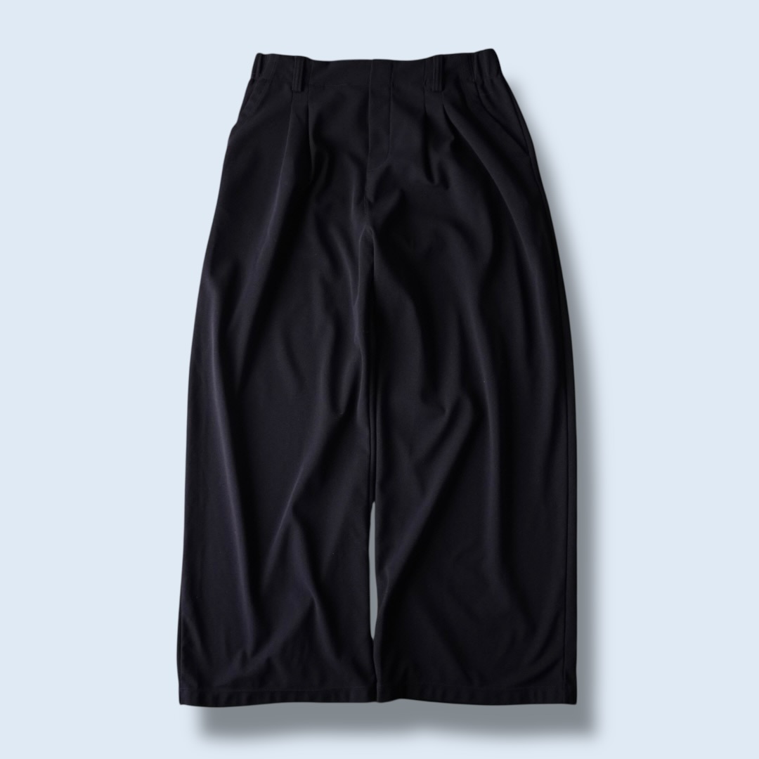 "とろみ" waffle fabric multi tuck wide slacks