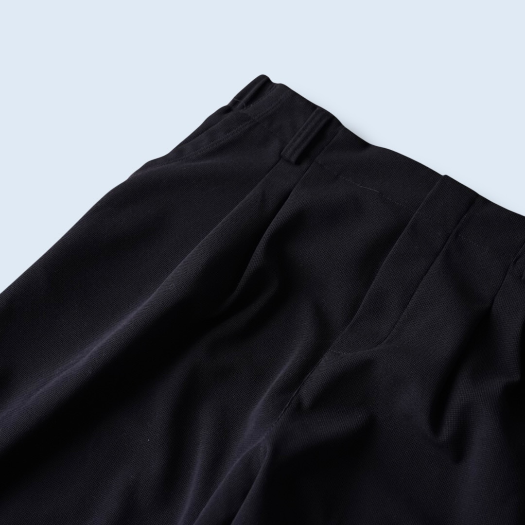 "とろみ" waffle fabric multi tuck wide slacks