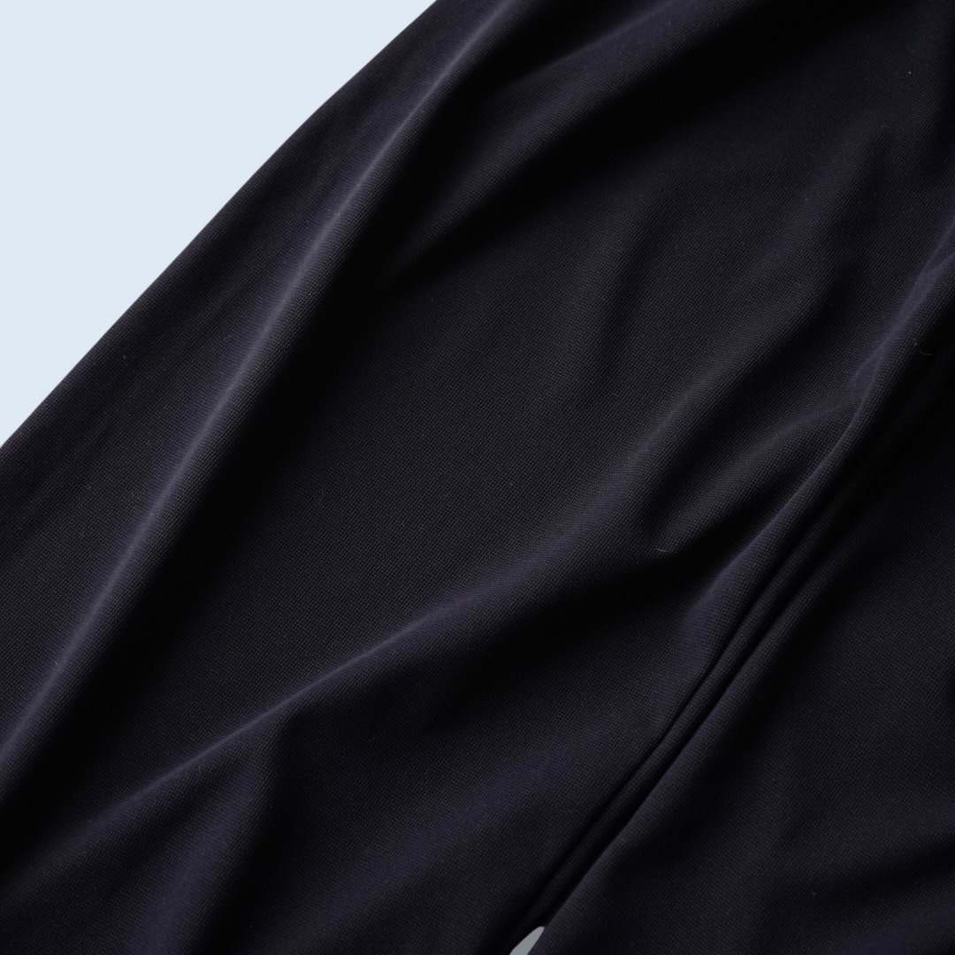 "とろみ" waffle fabric multi tuck wide slacks