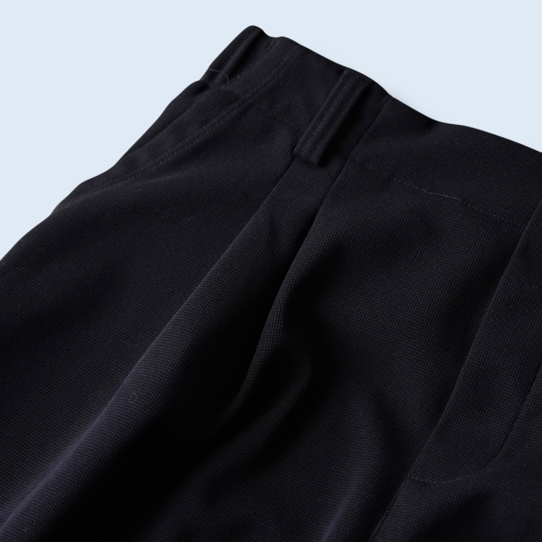 "とろみ" waffle fabric multi tuck wide slacks