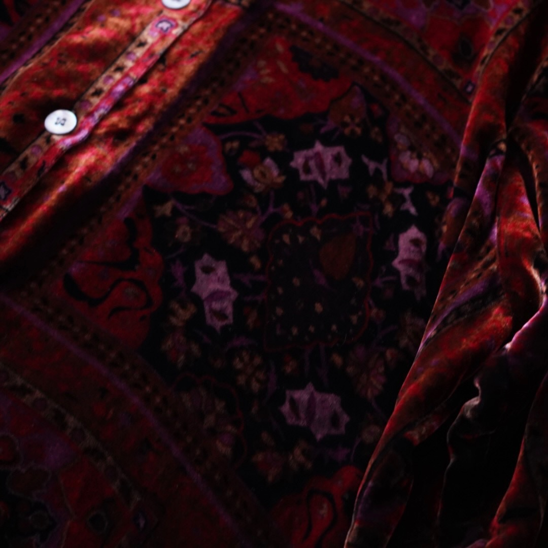 glossy red arabesque pattern velours shirt