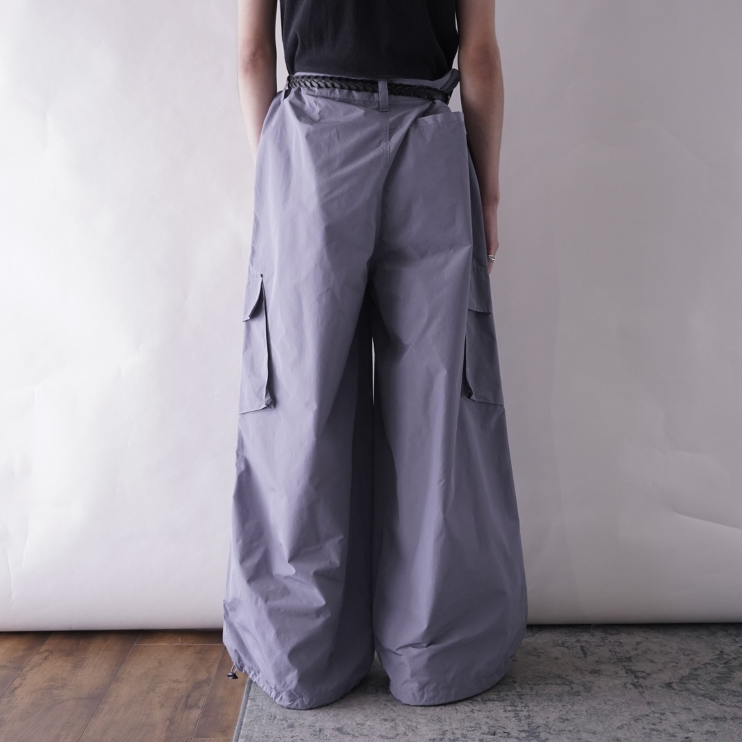 wide silhouette poly baggy pants