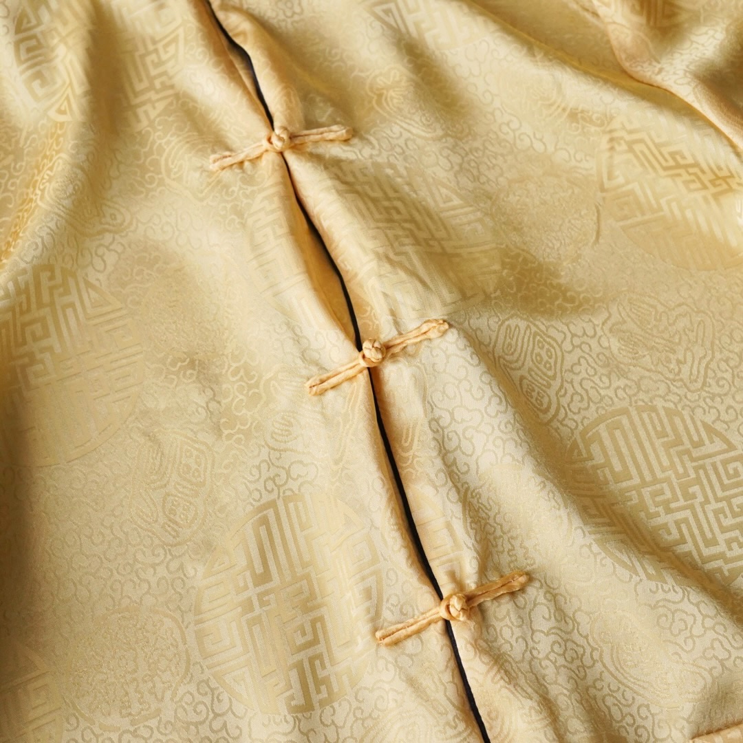 black × yellow reversible China shirt