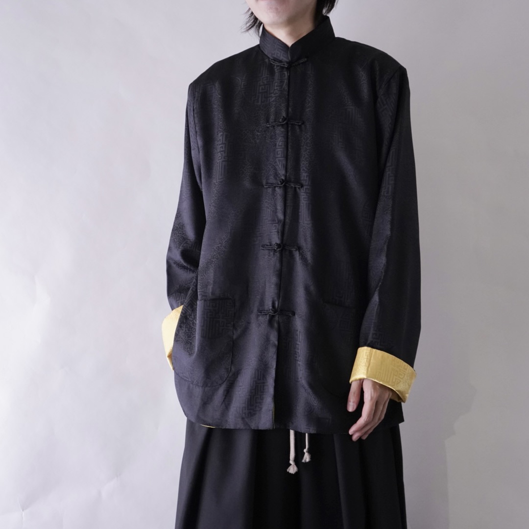 black × yellow reversible China shirt