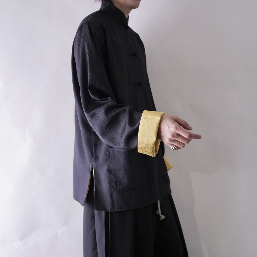 black × yellow reversible China shirt