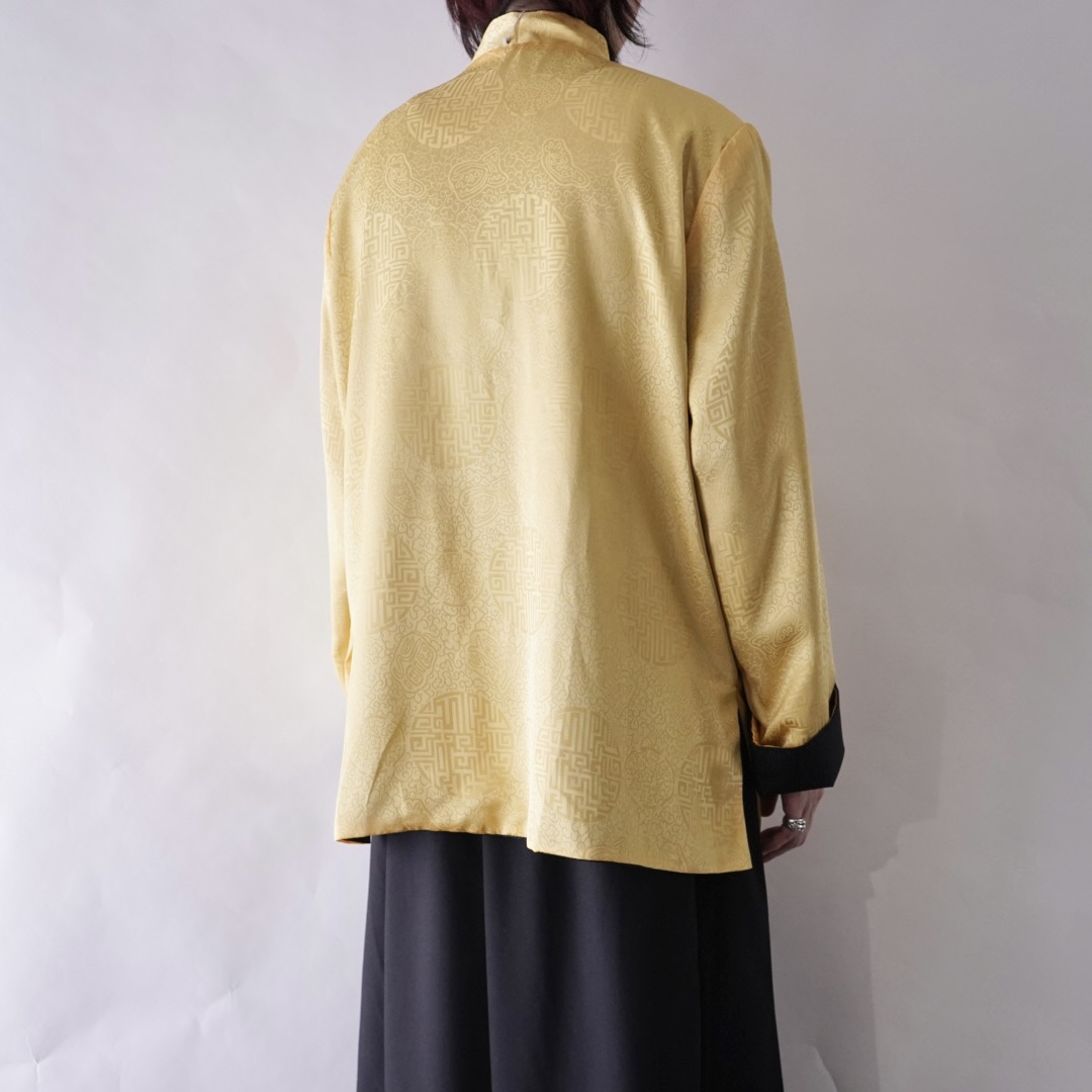 black × yellow reversible China shirt