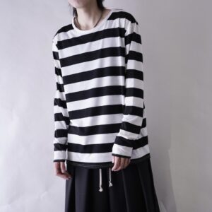 black × white border L/S tee