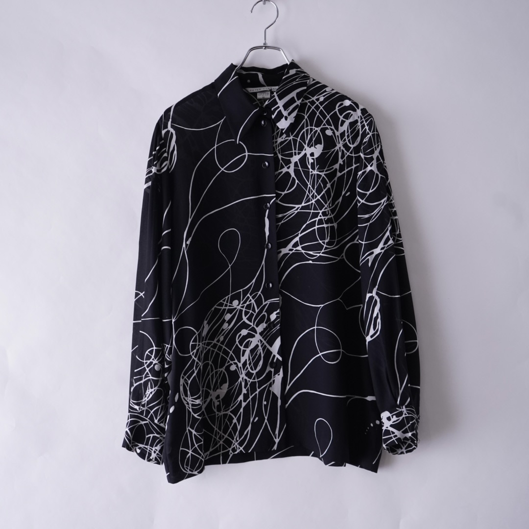 monotone geometric pattern see-through shirt