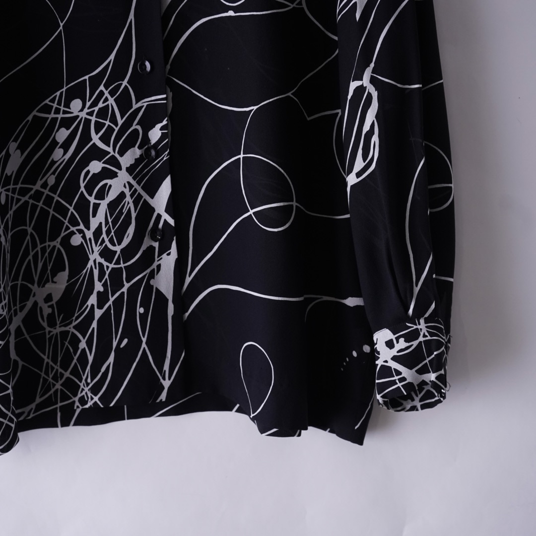 monotone geometric pattern see-through shirt