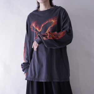 oversized eagle fire pattern fade black L/S tee