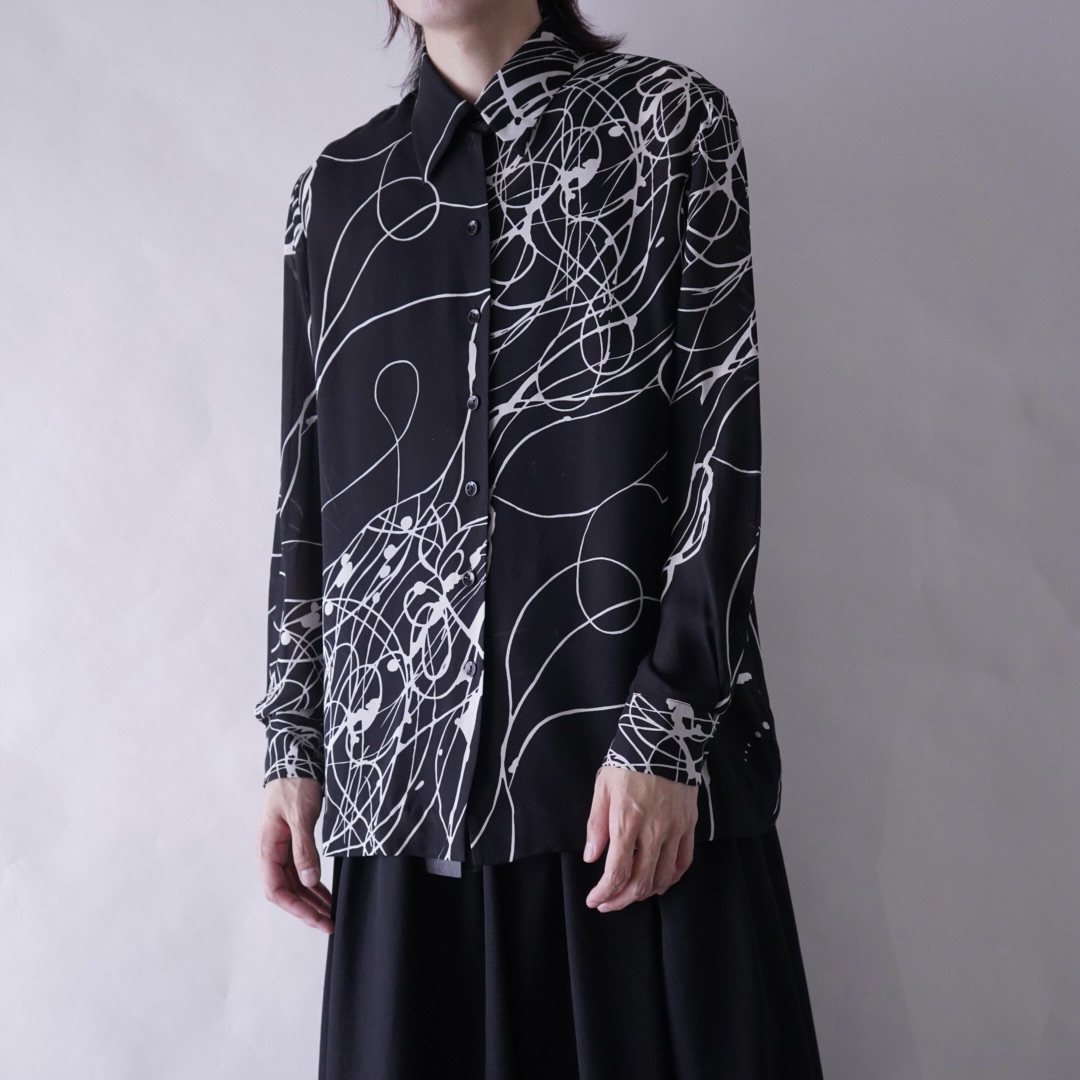 monotone geometric pattern see-through shirt