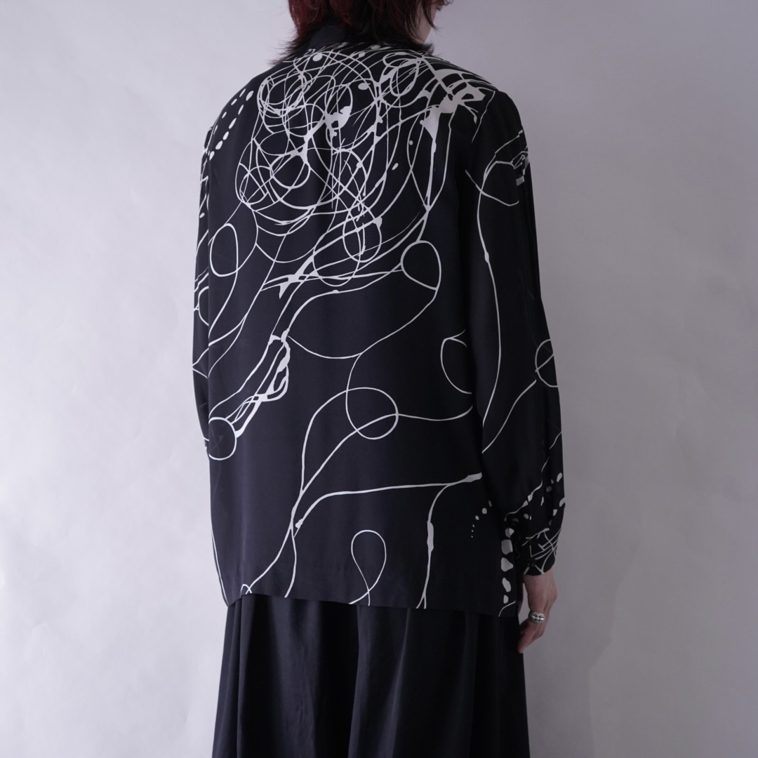 monotone geometric pattern see-through shirt