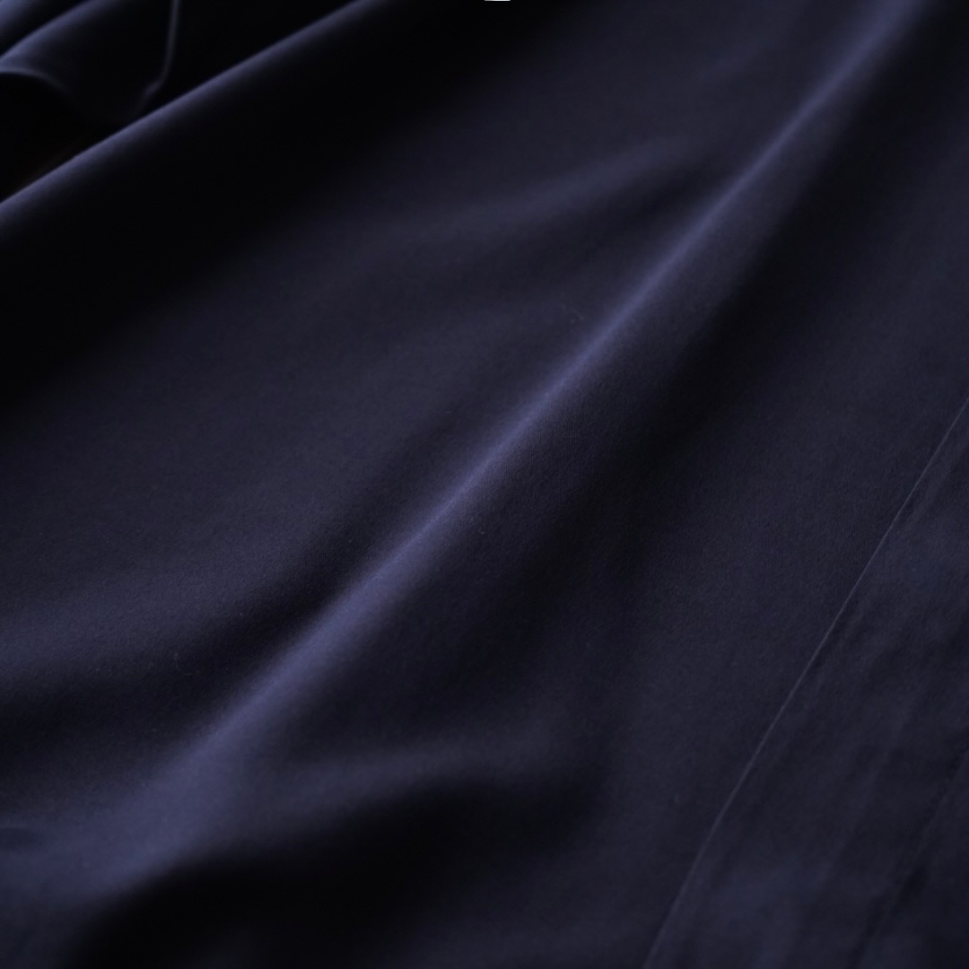drape fabric collar & flyfront ornamental shirt