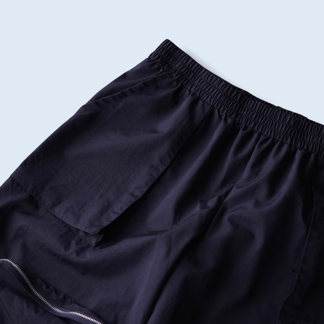 front big pocket black tech pants