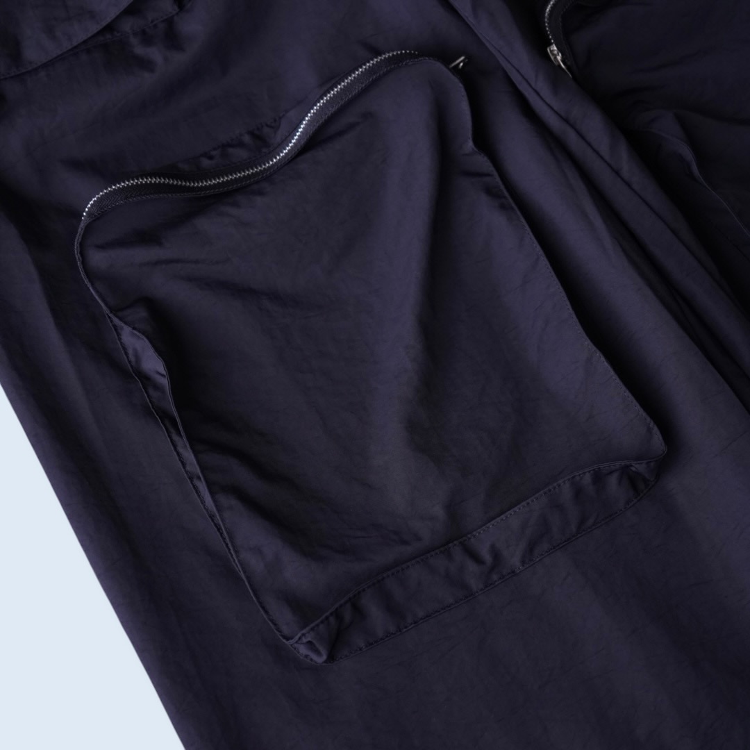front big pocket black tech pants
