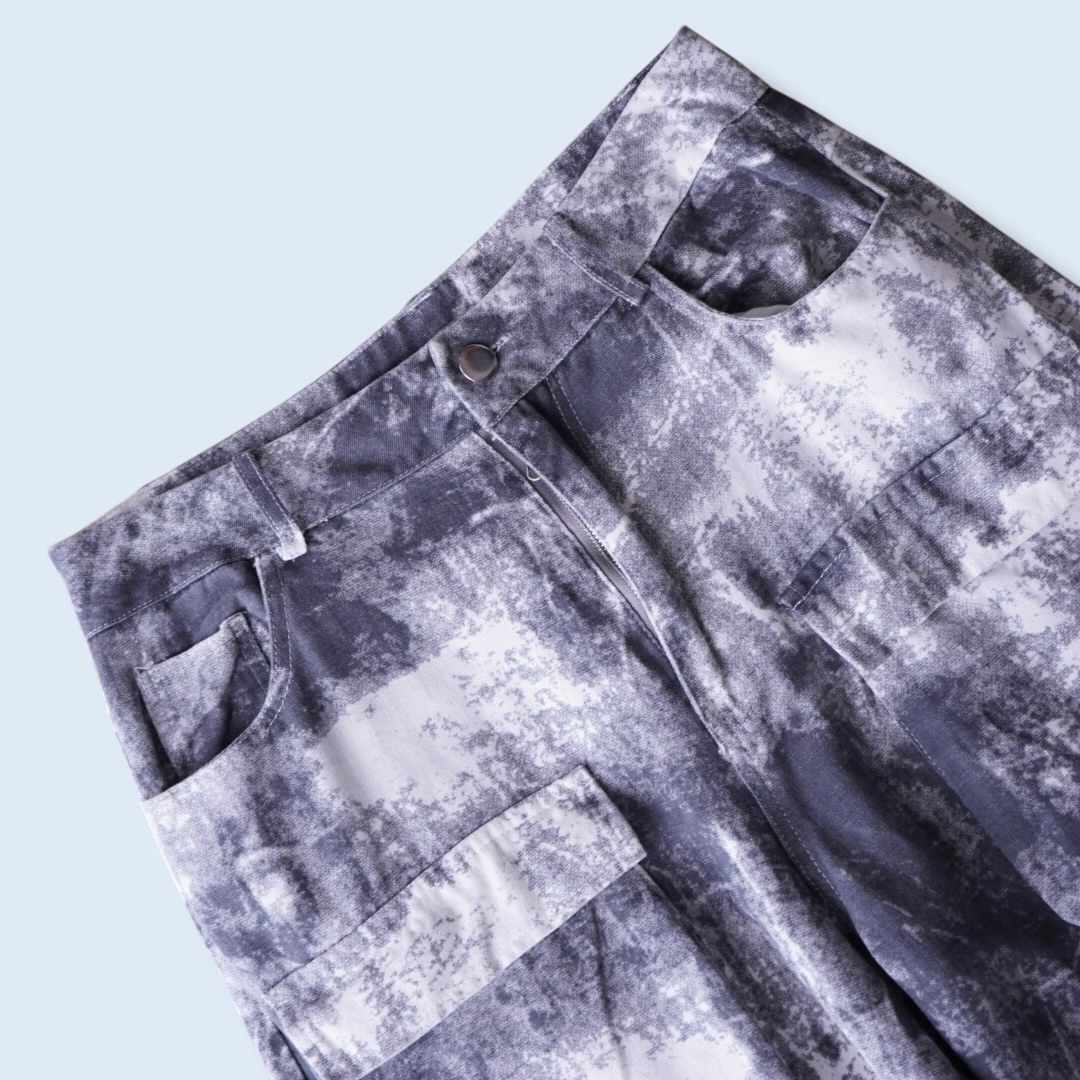 monotone full graphic multi gimmick wide pants
