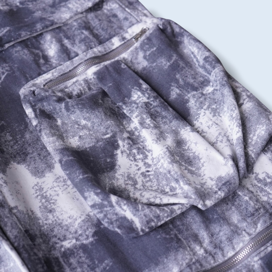 monotone full graphic multi gimmick wide pants