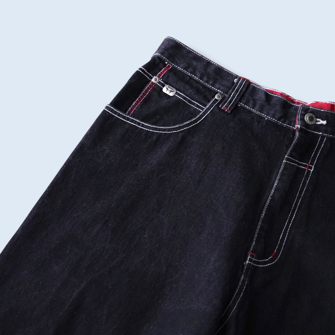 black × nylon red switching denim baggy shorts