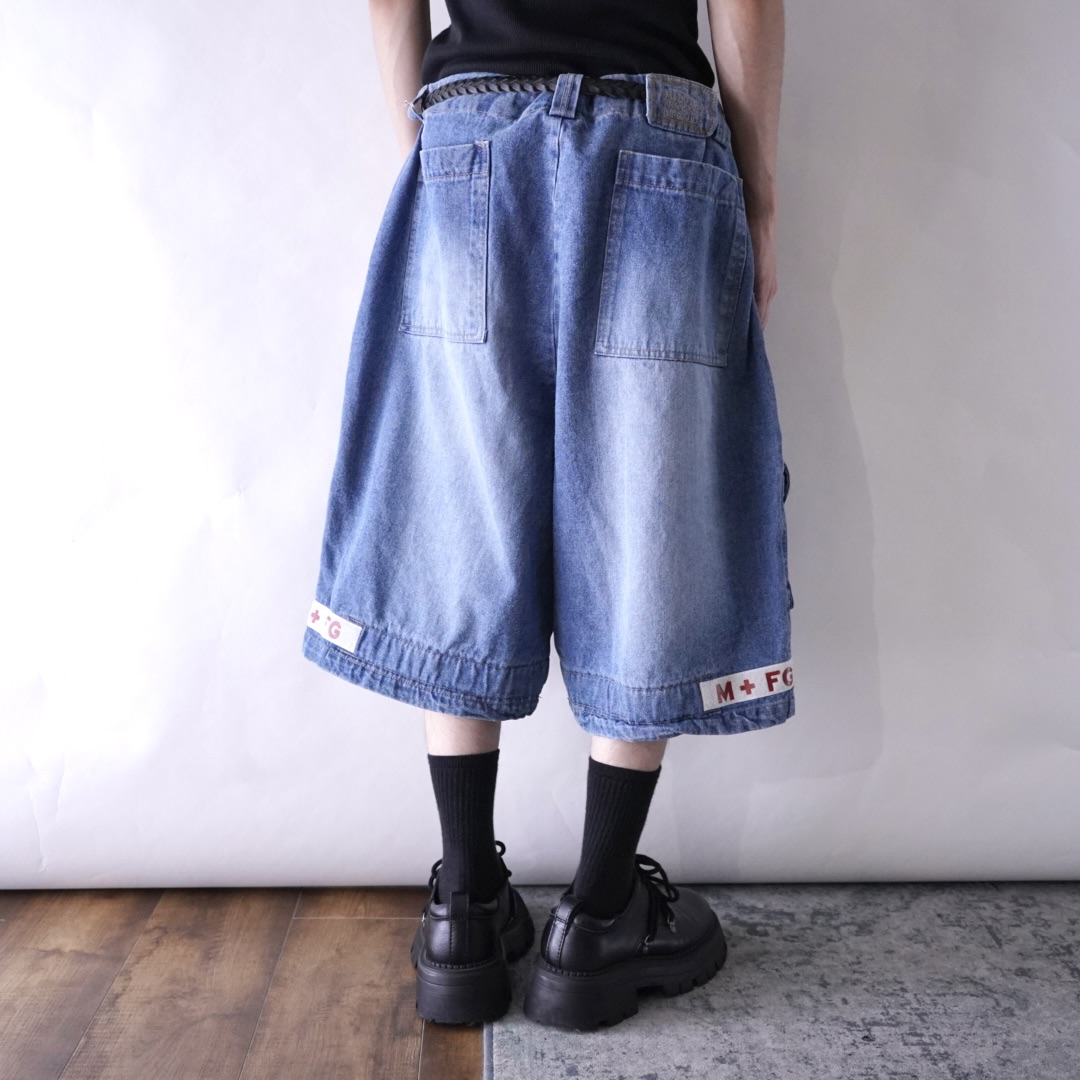 【MARITHE FRANCOIS GIRBAUD】indigo blue × white velcro shuttle baggy shorts