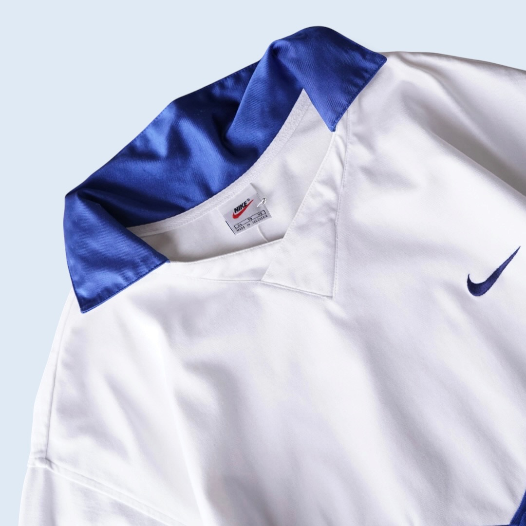 【NIKE】glossy blue × white wappen design game shirt
