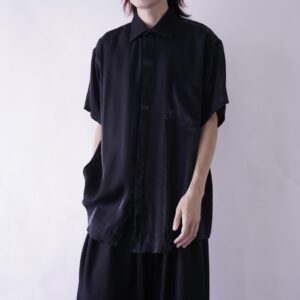 glossy black terotero mode shirt