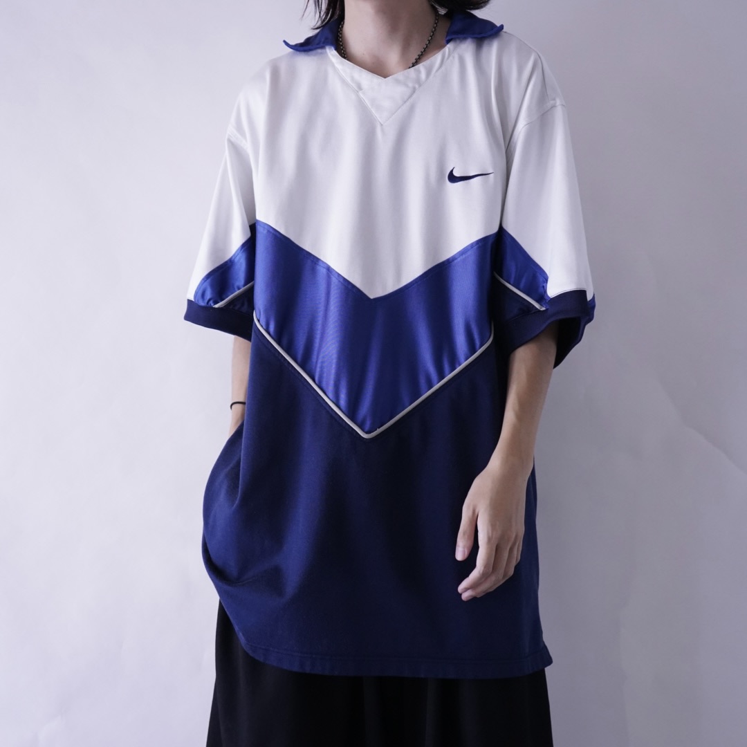 【NIKE】glossy blue × white wappen design game shirt