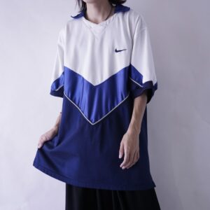 【NIKE】glossy blue × white wappen design game shirt