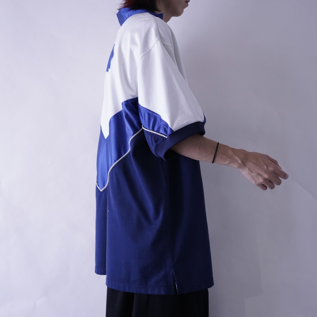 【NIKE】glossy blue × white wappen design game shirt