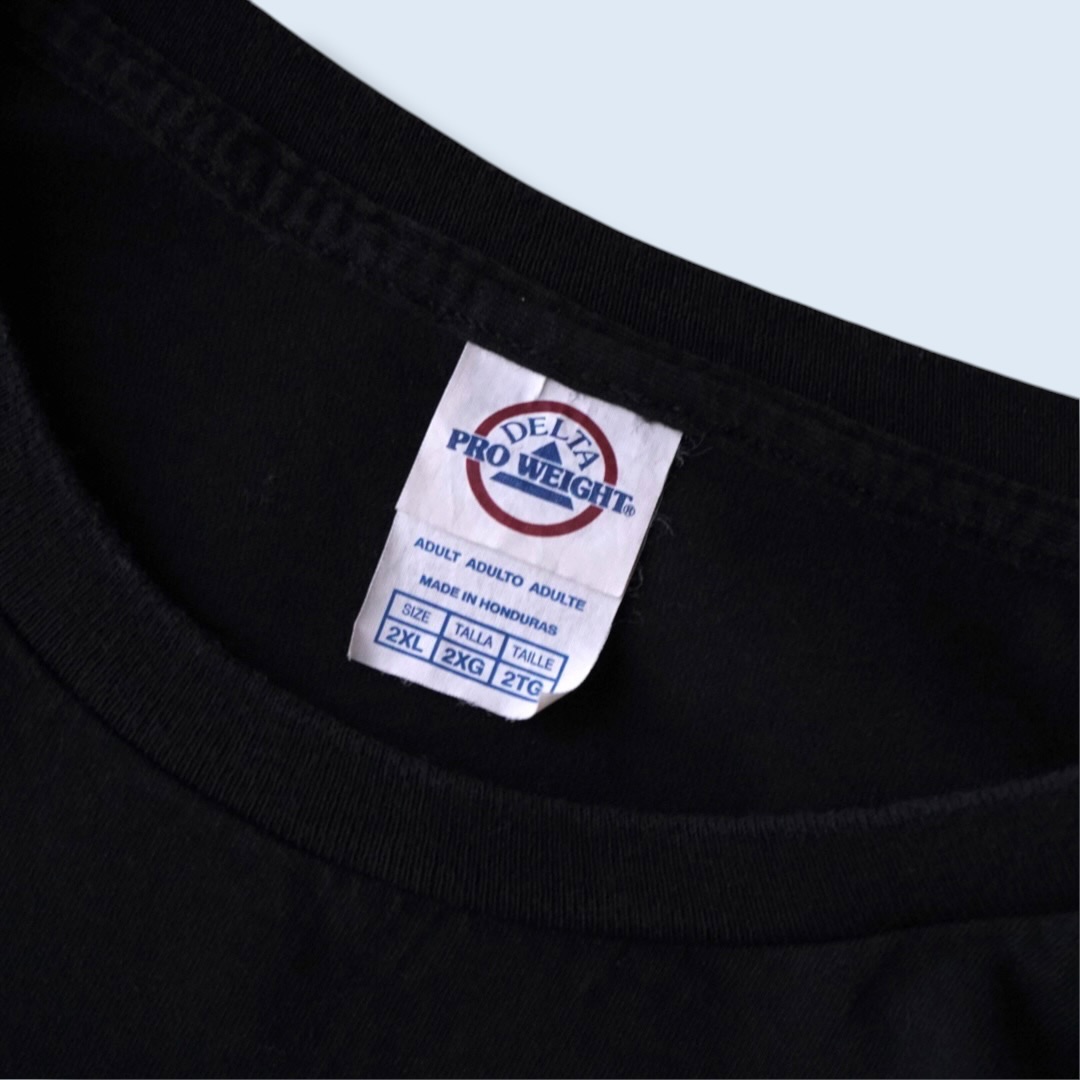 "ヴァイオレットのピン / ヴァイオレットエヴァーガーデン" print tee