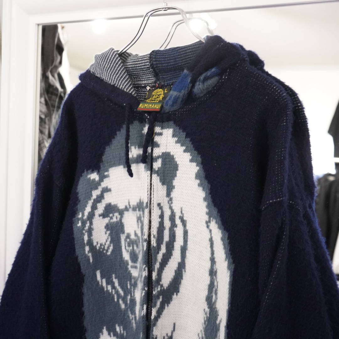 white bear graphic long hair Ecuador knit parka
