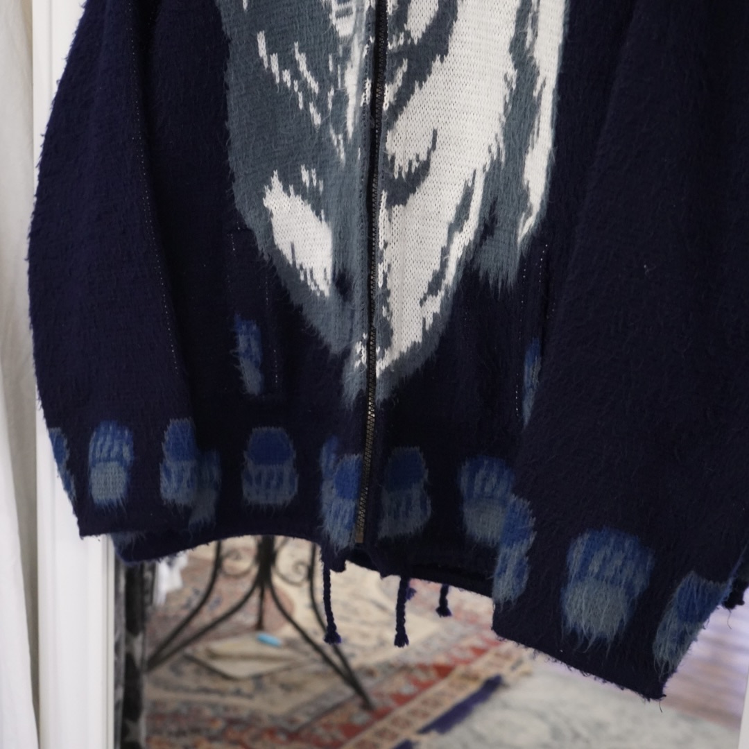 white bear graphic long hair Ecuador knit parka